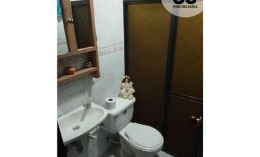 Se vende casa - Barrio Las Nubes