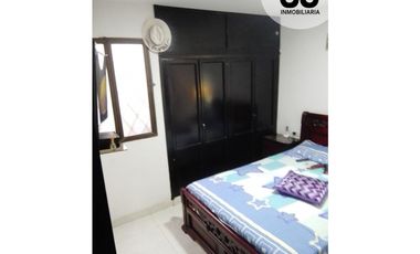 Se vende casa - Barrio Las Nubes