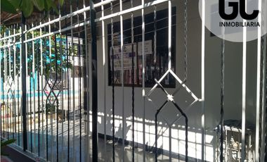 Se vende casa con 5 apartaestudio - barrio Soledad 2000