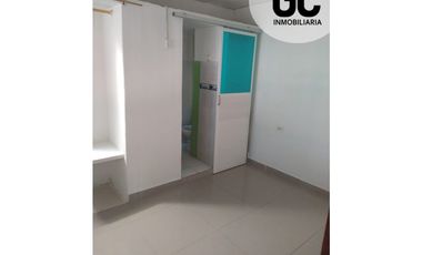 Se vende casa con 5 apartaestudio - barrio Soledad 2000