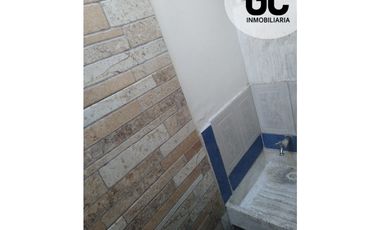 Se vende casa con 5 apartaestudio - barrio Soledad 2000