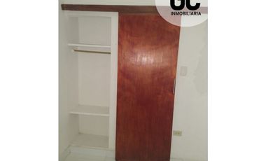 Se vende casa con 5 apartaestudio - barrio Soledad 2000