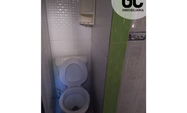 Se vende casa con 5 apartaestudio - barrio Soledad 2000