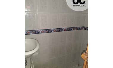 Se vende casa con 5 apartaestudio - barrio Soledad 2000