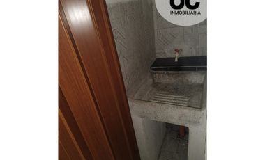 Se vende casa con 5 apartaestudio - barrio Soledad 2000