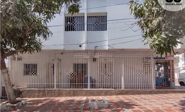 Se vende casa Duplex con local comercial en el Manantial
