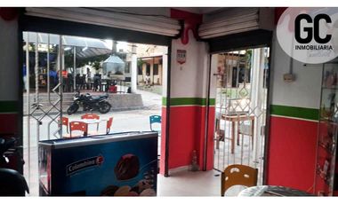 Se vende casa Duplex con local comercial en el Manantial