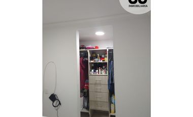 Se vende apartamento - Portal Del Sol