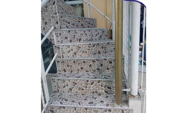 Se vende casa en el barrio Los almendros de Soledad.