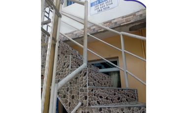 Se vende casa en el barrio Los almendros de Soledad.