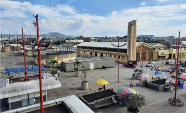 Se Vende Edificio en el parque de Cuba