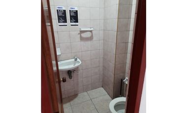 Se Vende Edificio en el parque de Cuba