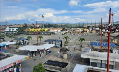 Se Vende Edificio en el parque de Cuba