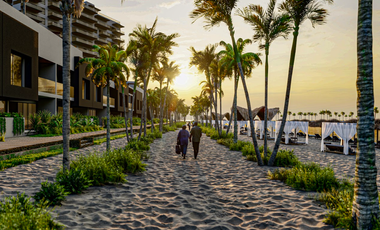 VENTA DE VILLA EN YUCALPETEN RESORT MARINA