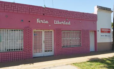 Casa y local comercial en venta en Junin