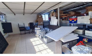 Casa esquinera comercial de 426 m² en Maraya, Pereira