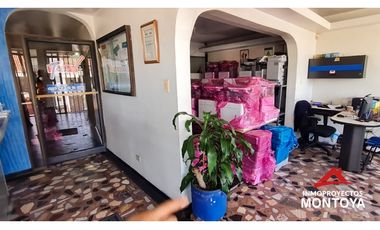 Casa esquinera comercial de 426 m² en Maraya, Pereira