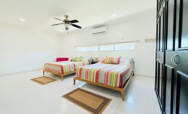 CASA EN VENTA FRENTE AL MAR