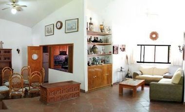 Casa en Renta en Fraccionamiento y Club de Golf Santa Fe, Xochitepec, Morelos.