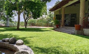 Casa en Renta en Fraccionamiento y Club de Golf Santa Fe, Xochitepec, Morelos.