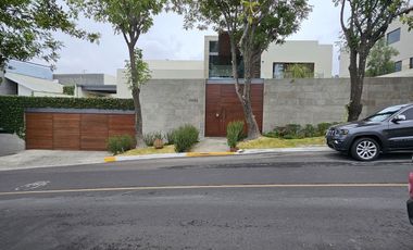 Casa con acabados de lujo en VENTA en COLINAS DE SAN JAVIER