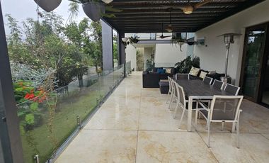 Casa con acabados de lujo en VENTA en COLINAS DE SAN JAVIER