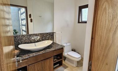 Casa con acabados de lujo en VENTA en COLINAS DE SAN JAVIER