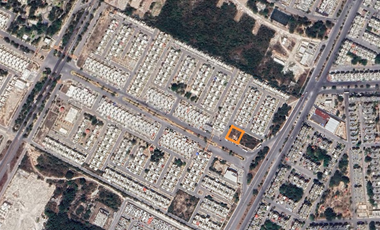 Terreno Comercial en avenida y esquina en Cancun