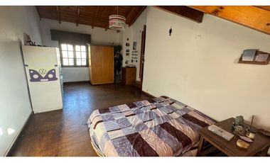 VENTA CHALET 5 DORMITORIOS ESTUDIO PARQUE Y GARAGE