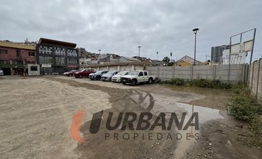SITIO EN ARRIENDO FRENTE A MUNICIPALIDAD COQUIMBO
