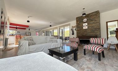 Casa en Venta - Barrio Ecuestre Lote 39 de Costa Esmeralda - Jardín privado