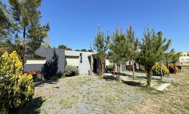 Casa en Venta - Barrio Ecuestre Lote 39 de Costa Esmeralda - Jardín privado