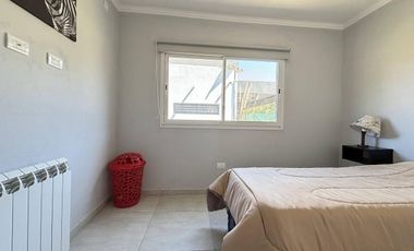 Casa en Venta - Barrio Ecuestre Lote 39 de Costa Esmeralda - Jardín privado