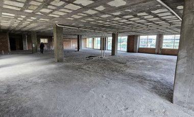 Departamento nuevo en venta con jardín y vista a la cañada en Lomas Altas, CDMX.