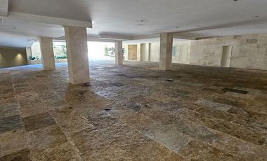 Departamento nuevo en venta con jardín y vista a la cañada en Lomas Altas, CDMX.