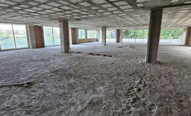 Departamento nuevo en venta con jardín y vista a la cañada en Lomas Altas, CDMX.