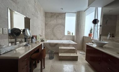 Departamento en venta en Lomas Country Club