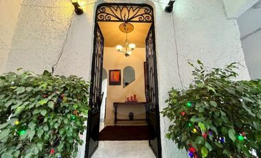 Casa uso de suelo en venta en Condesa