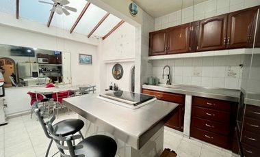 Casa uso de suelo en venta en Condesa