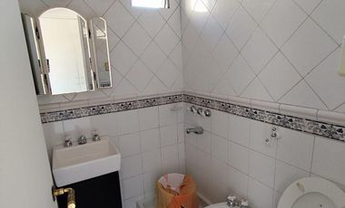 Departamento 2 amb. al frente, recliclado en  Alem 334