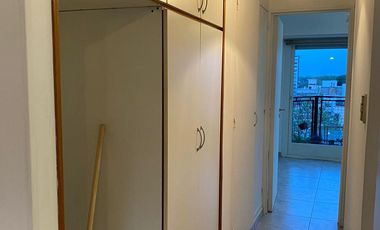 Departamento 2 amb. al frente, recliclado en  Alem 334