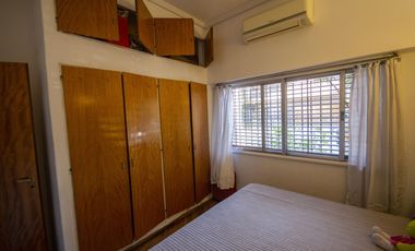 Casa de 7 ambientes en venta, en Florida.