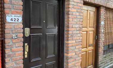 Departamento tipo casa con entrada independiente, SIN EXPENSAS - San Isidro