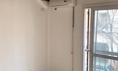 Departamento tipo casa con entrada independiente, SIN EXPENSAS - San Isidro