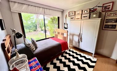 Casa en Venta en EXCELENTE CASA CON GRAN Y LINDO JARDIN CON PISCINA, MUY BUEN SECTOR¡¡¡