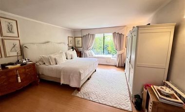 Casa en Venta en EXCELENTE CASA CON GRAN Y LINDO JARDIN CON PISCINA, MUY BUEN SECTOR¡¡¡