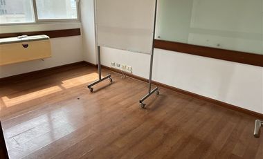 Oficina en Arriendo en Plaza Egaña