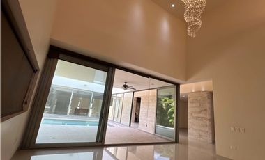 Venta Casa Yucatán Country Club Privada Xpokin