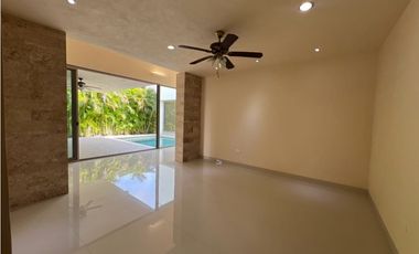 Venta Casa Yucatán Country Club Privada Xpokin