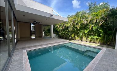 Venta Casa Yucatán Country Club Privada Xpokin